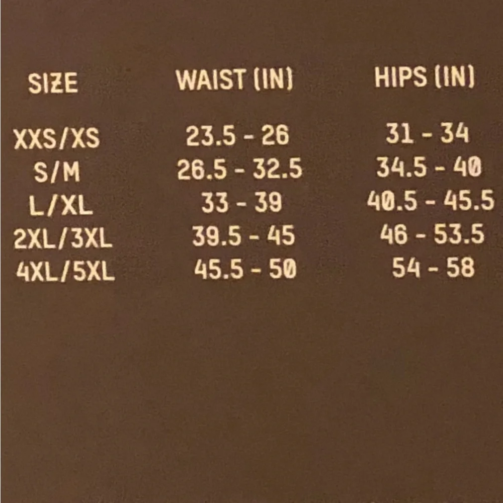 Skims Seamless Mid-Waist Briefs - Picture 5 of 6